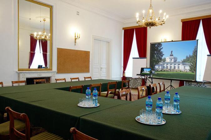 Hotel Butikowy Palac Jablonna 外观 照片